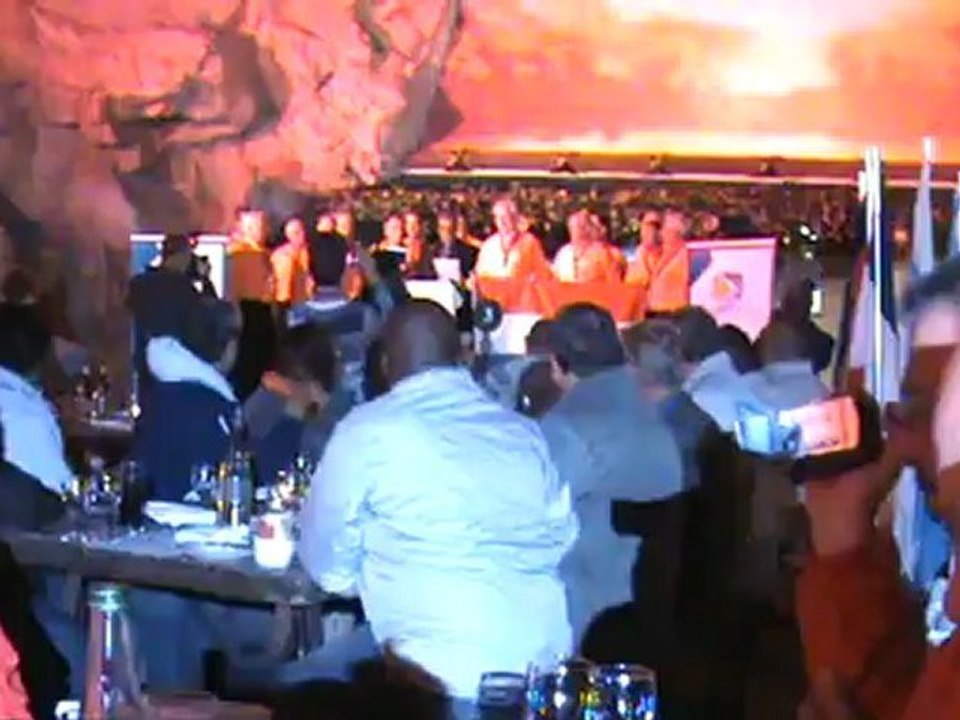 De presentatie van de Nederlandse ploeg bij World Championship Professinal Drivers in Sun City Zuid Adfrika