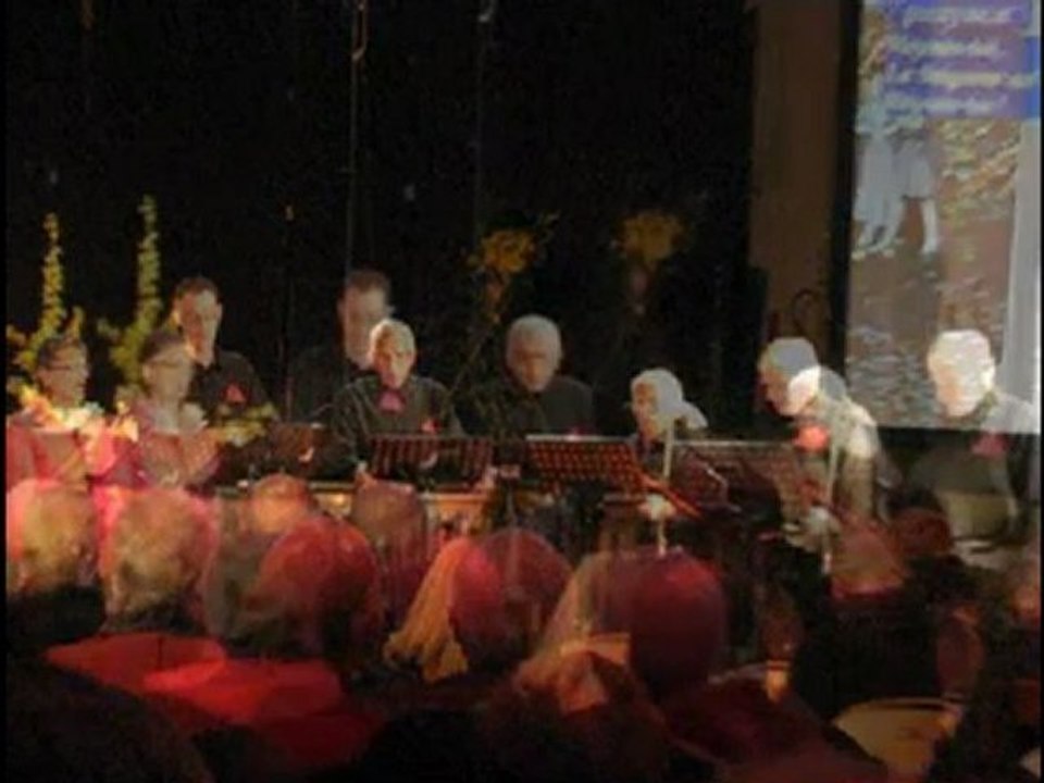 Chant sacré russe Raduissia de Pavel Chesnokov par Cant'hom de la société CANTUS