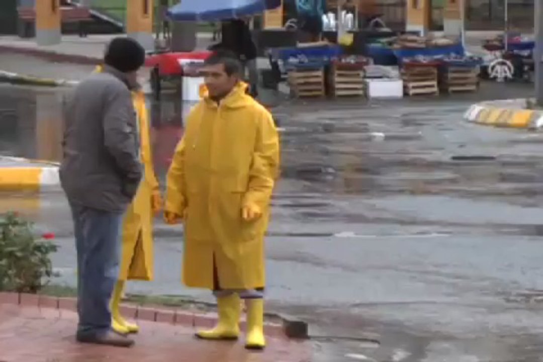 Antalya'da şiddetli rüzgar