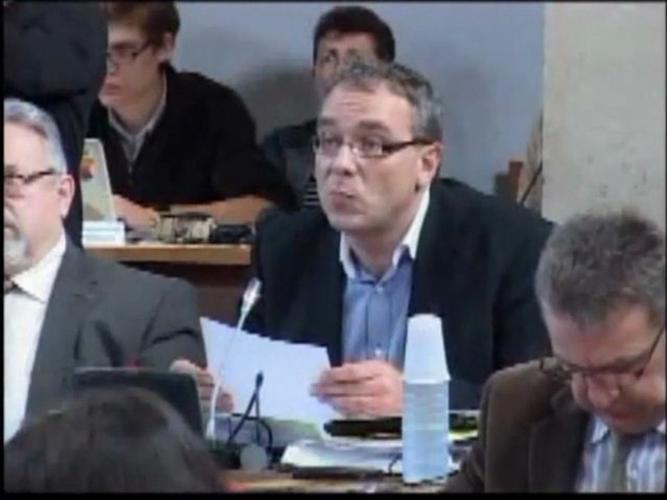 Patrick MOLINOZ demande l'inscription d'urgence d'un voeu pour une IRM au CH Robert Morlevat à Semur en Auxois