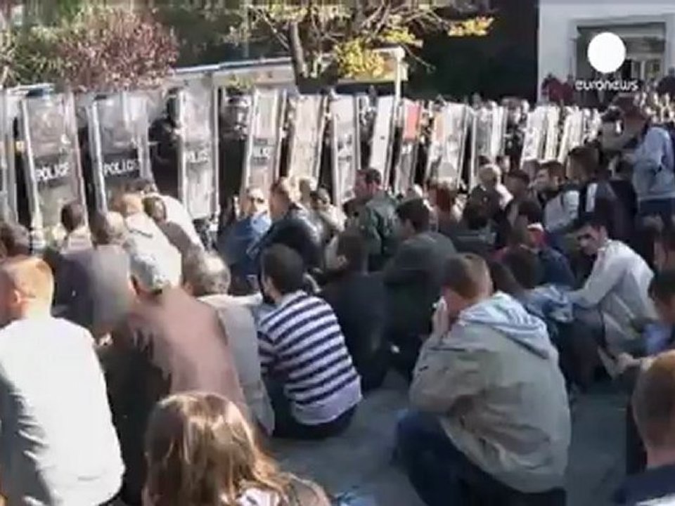 Kosovo demonstrations turn ugly