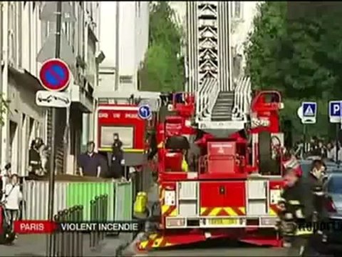Paris violent incendie 231012 fr2