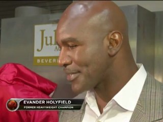 Evander Holyfield compie 50 anni e non si ritira