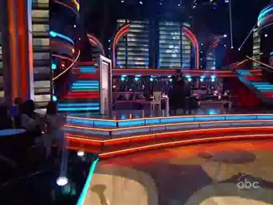 Kirstie Alley & Maksim Chmerkovskiy - Quickstep