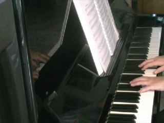 petite lunatique tu m'intrigues