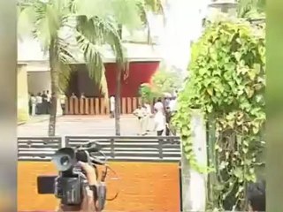 Bollywood stars @ Yash Chopra's FUNERAL