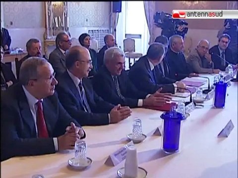 TG 22.10.12 Dati sui tumori a Taranto, i ministri litigano