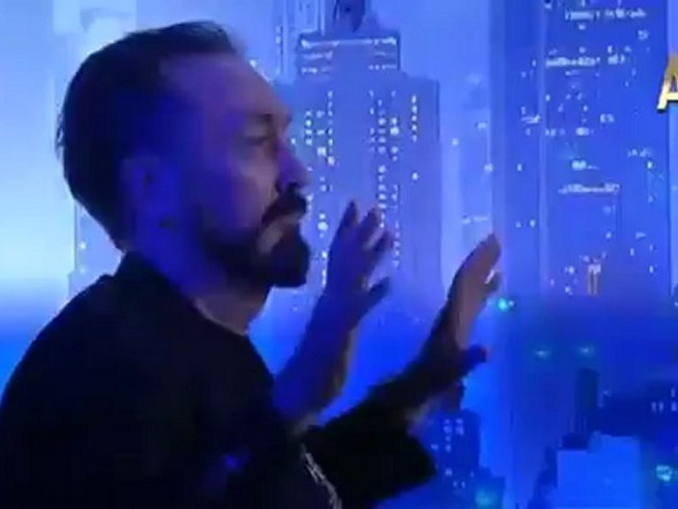Adnan Oktar Stüdyoyu Diskoya Çevirdi