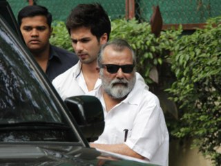 Shahid Kapoor & Sunil Shetty @ Yash Chopra's Funeral