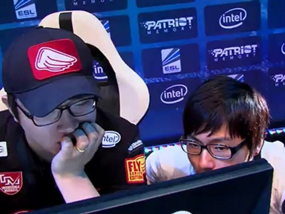 IEM GamesCom Day 2 Group B - Feast (P) vs NesTea (Z) G3