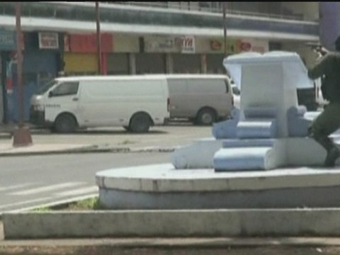 Violence as police fire gunshots during Panama protest