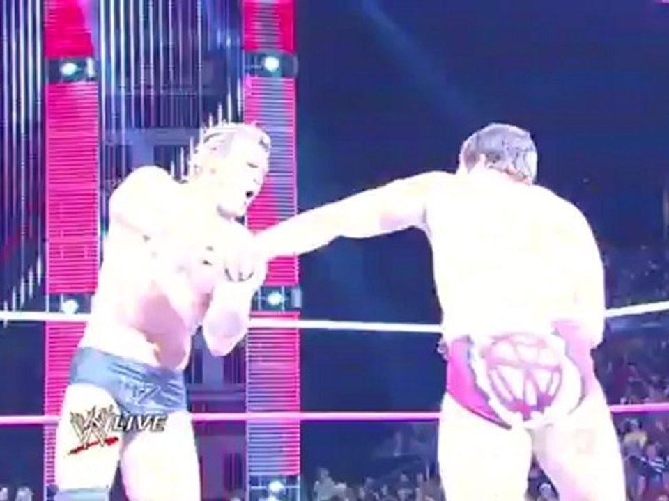 WWDELUXE-R-a-w-22.10.2012._3