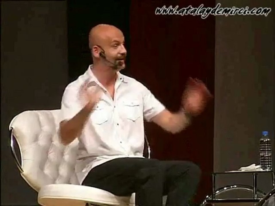 Atalay Demirci - Stand up Gösterisi izle - Matematik Hocası ve Futbol