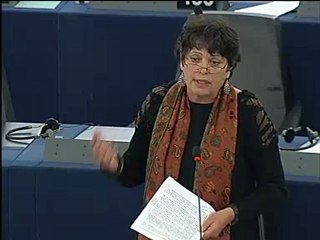 Michèle Rivasi interpelle la Commission sur la démission de John Dalli et la directive tabac