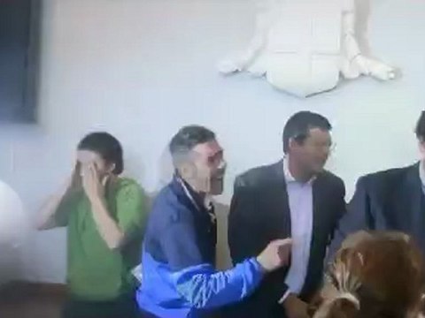 Milano, i centri sociali bloccano la Commissione Antimafia