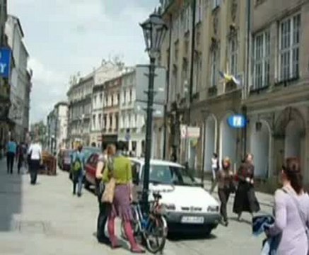 Grodzka obok Rynku Głównego w Krakowie Mieszkanie super - cały film Zobacz