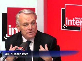 PSA: Ayrault veut moins de suppressions de postes