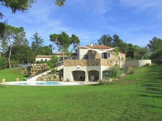 Vente propriété 6 pièces entre Biot et Valbonne - 240 m² - Piscine