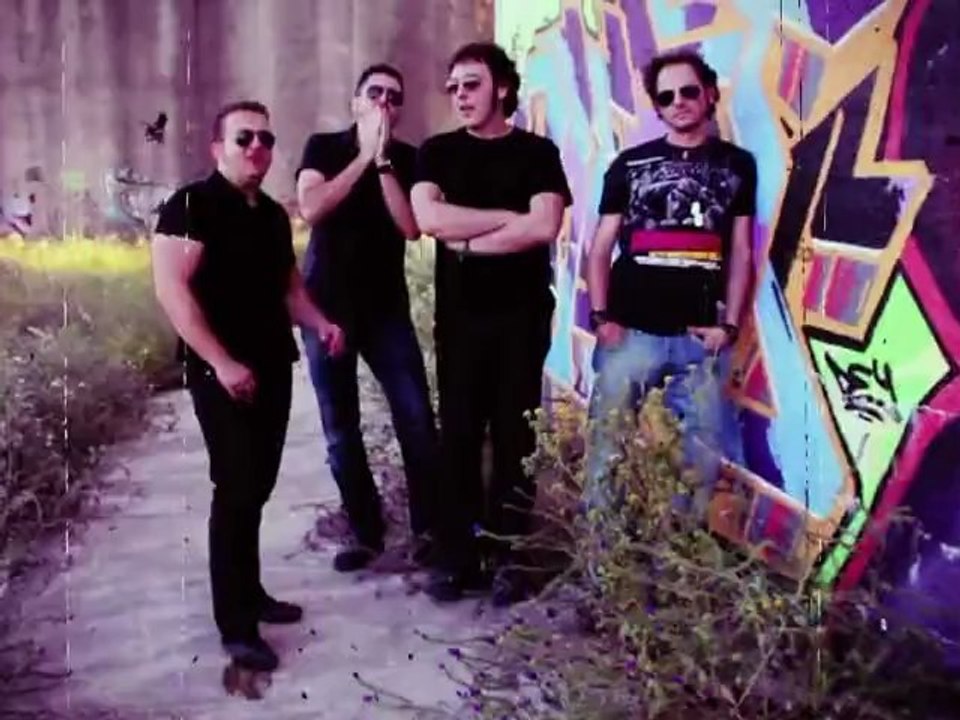 DOS MIL LOCOS ► Un otoño más #musicacopyleft - VIDEOS DE MUSICA PopRock