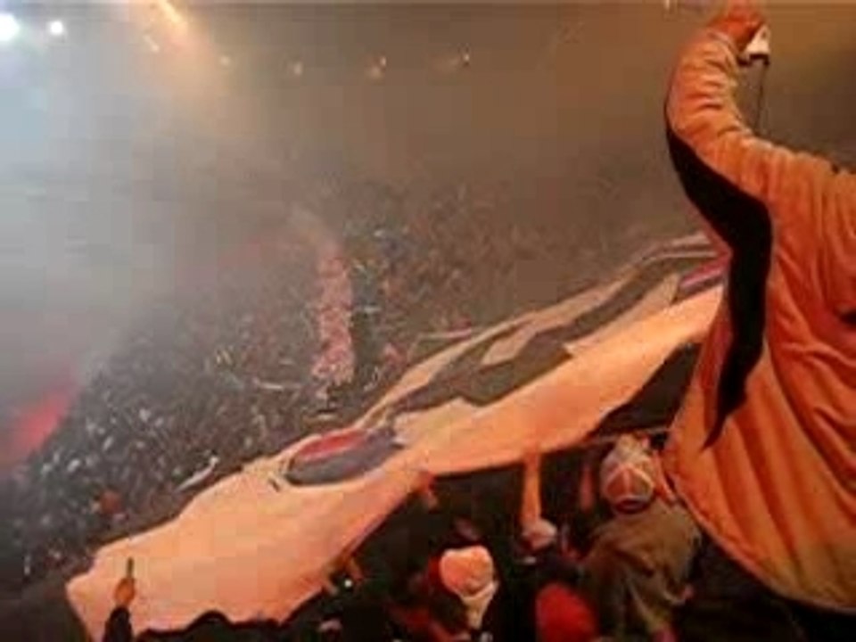 Ambiance PSG-Lyon du 16.04.06 partie 2