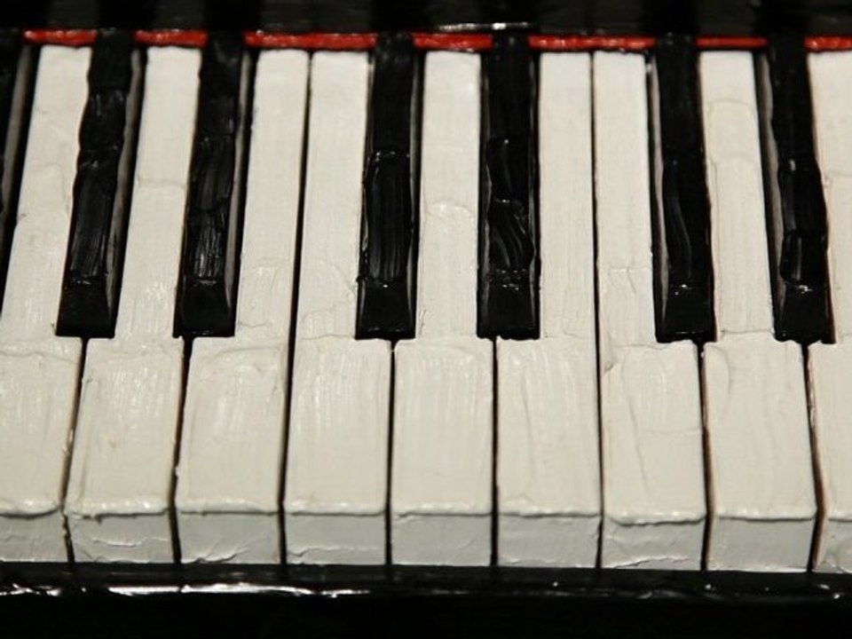 Bertrand Lavier depuis 1969,  STEINWAY AND SONS - du 26 septembre 2012 au 7 janvier 2013