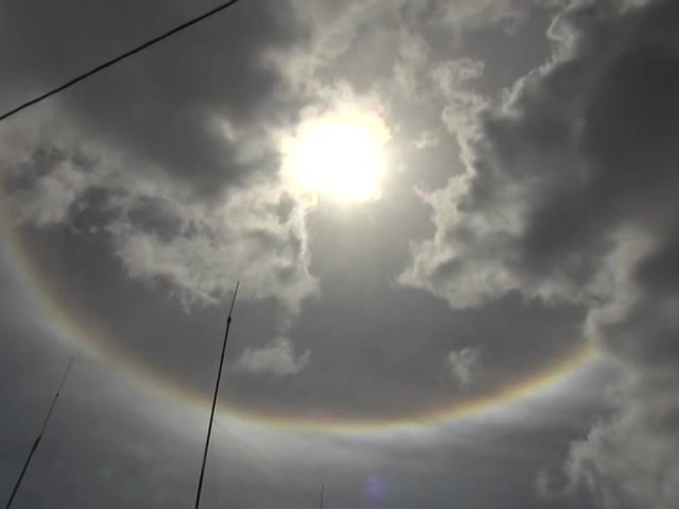 :Halo solar multicolor llama la atención de pobladores de Estelí