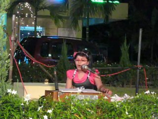 Aakansha singing solo2 at SINP housing Puja 2012
