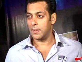 Salman Khan inaugurates painting exhibition in Mumbai