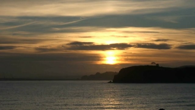 Amanecer en la playa de Candás, Asturias