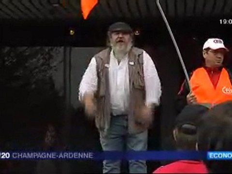 Electrolux : 500 salariés manifestent à Senlis