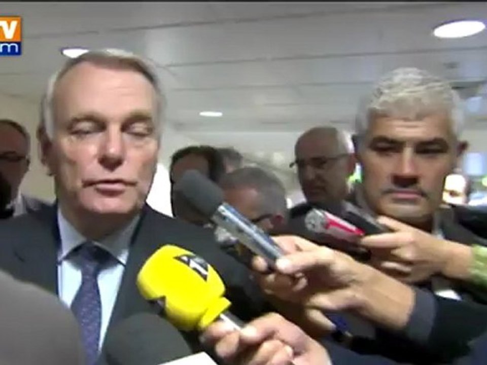 Ayrault : "Les chroniques quotidiennes de démolition ne m’intéressent pas"