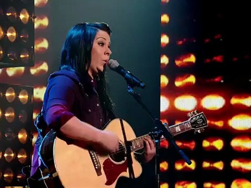 Lucy Spraggan - (Her Own Song) Mountains - X Factor Live Show 1 2012