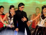 Shahrukh Khan Performs At Durga Puja This Year - Bollywood News [HD]