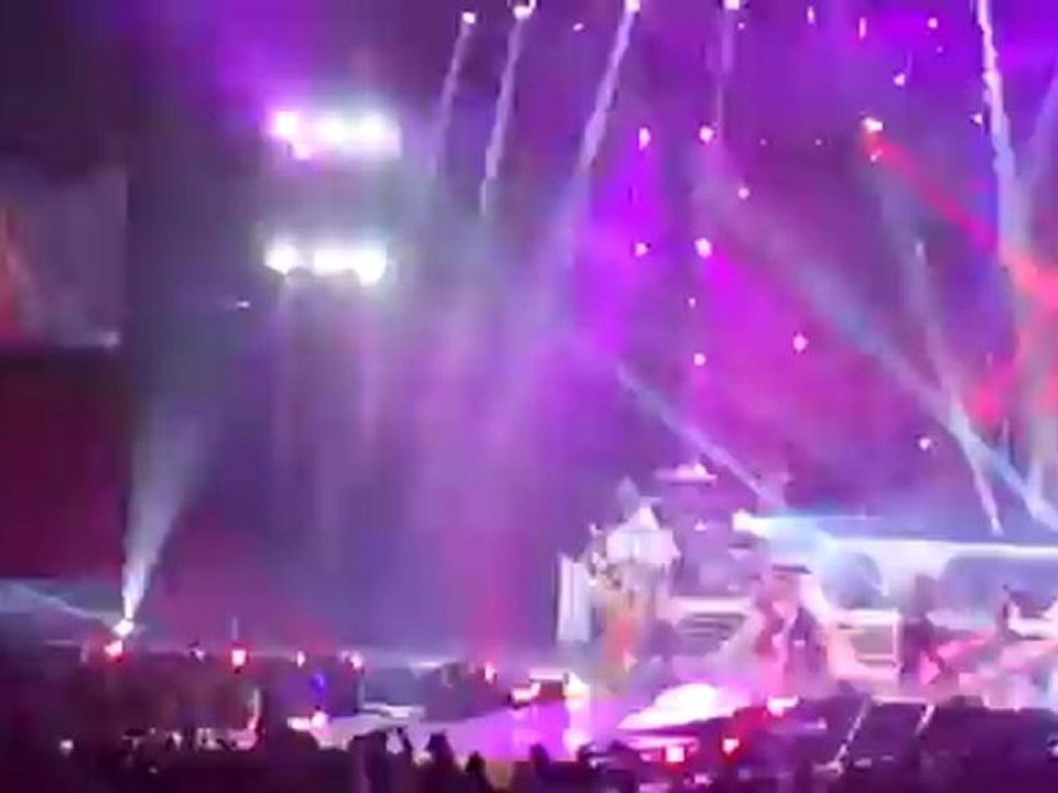 Jennifer Lopez - On The Floor @Antwerpen Belgique