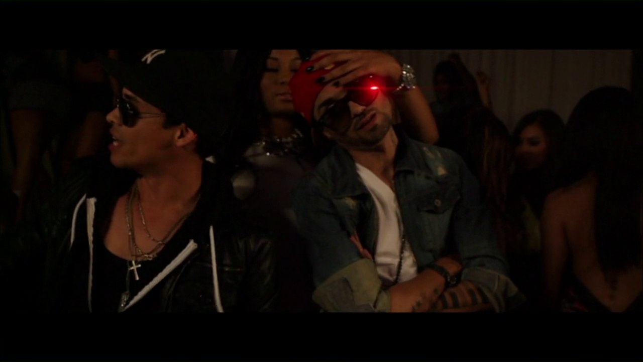 Dallas Blocker "Out Da Club" Dance Remix Feat. Diamond