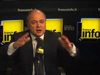 Bruno Le Roux appelle le PS à se mobiliser derrière le gouvernement