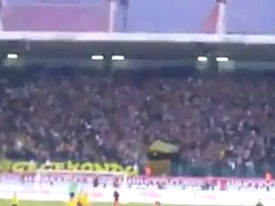 Saatli Tribününden Gecekondu