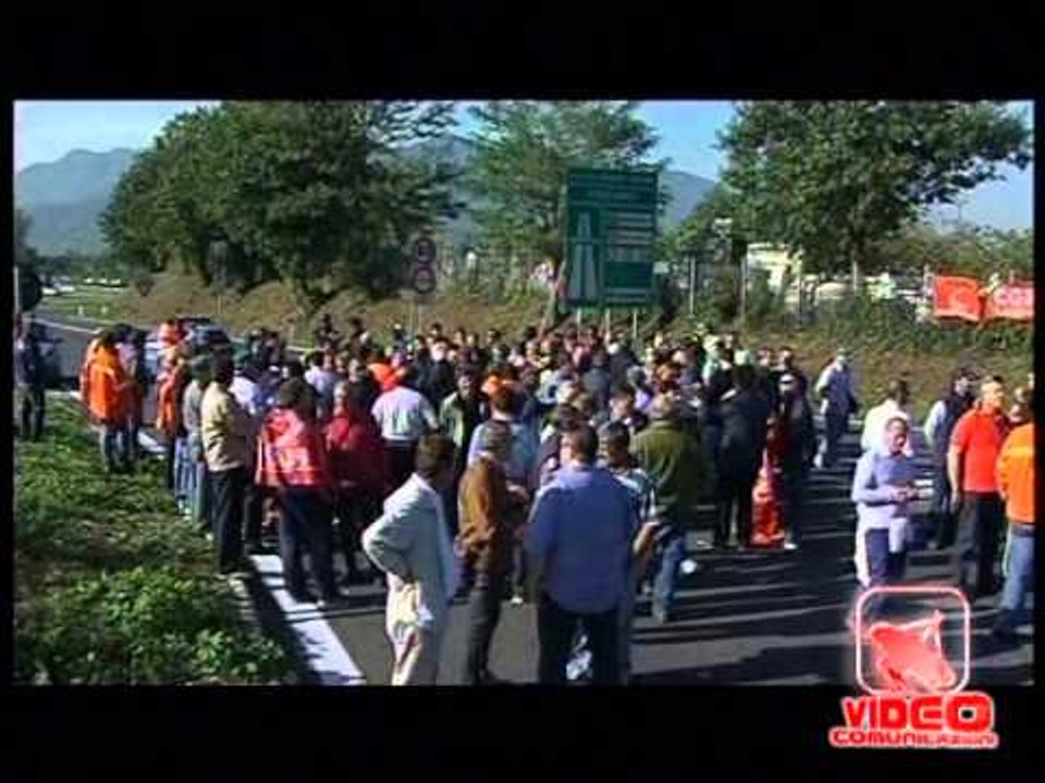 Napoli - La protesta dei forestali (25.10.12)