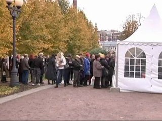 Anti-Putin activist charged with plotting protest