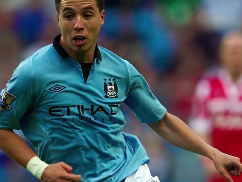 Les plus gros contrats d'équipementiers des clubs de football 2012