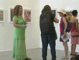 Барышников показал застывший танец на фото