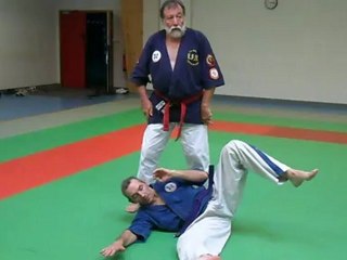 Projection de hanche (Koshi Nage) avec clé de coude en extension