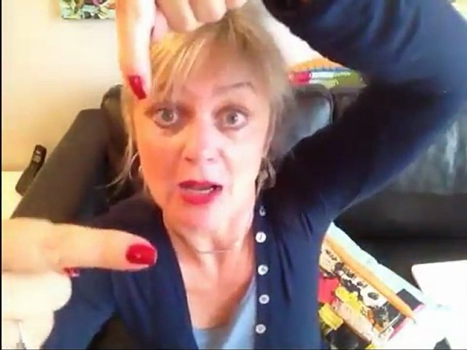 Prix Nobel de vernis à ongles  (La Vie en presque rose n°2)