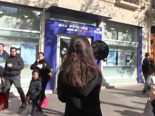 Rassemblement anti vivisection devant l'agence Air France du Jardin du Luxembourg (27.10.2012)