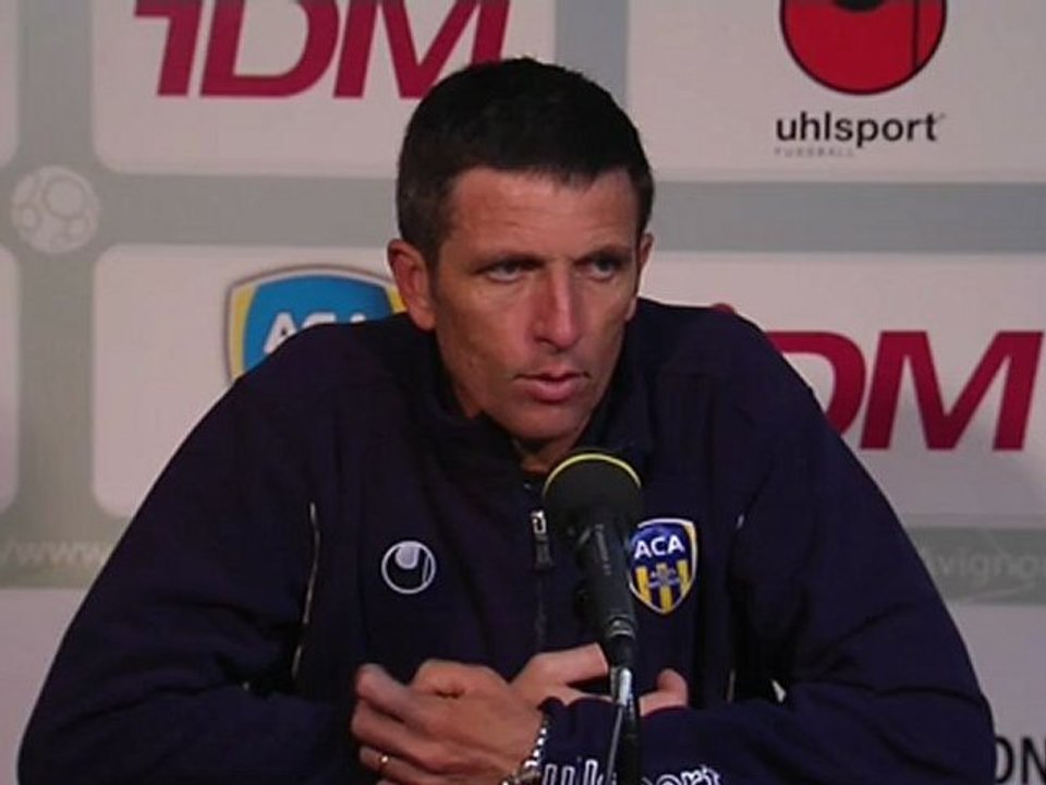 Conférence de presse AC Arles Avignon - SM Caen : Thierry LAUREY (ACA) - Patrice GARANDE (SMC) - saison 2012/2013