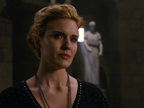 Breaking Dawn Part 2 - Reporting a Crime