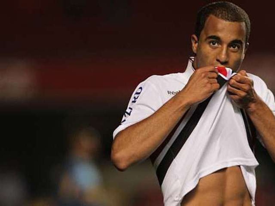 Le retentissant triplé de Lucas Moura !