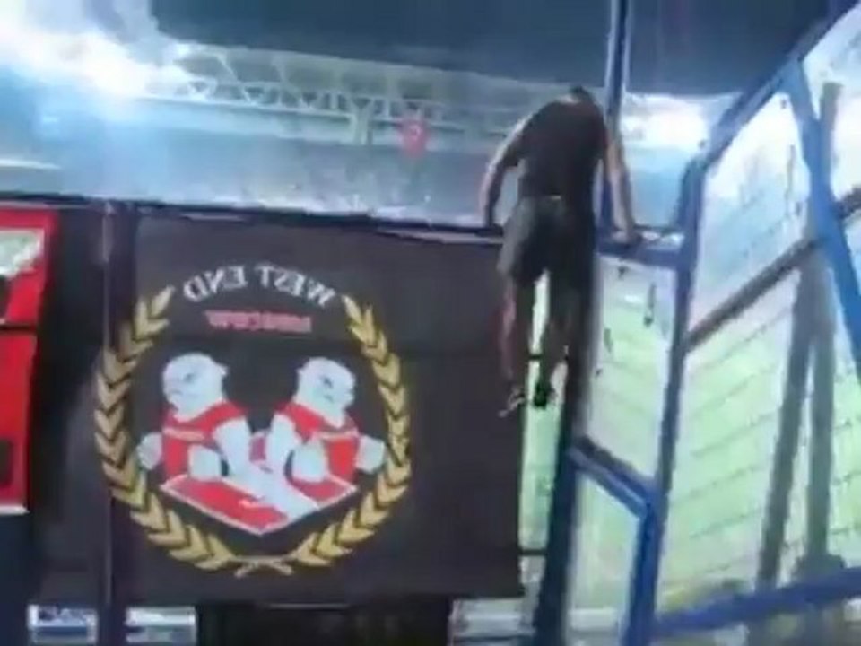 Тесак на футболе - Tesak on football