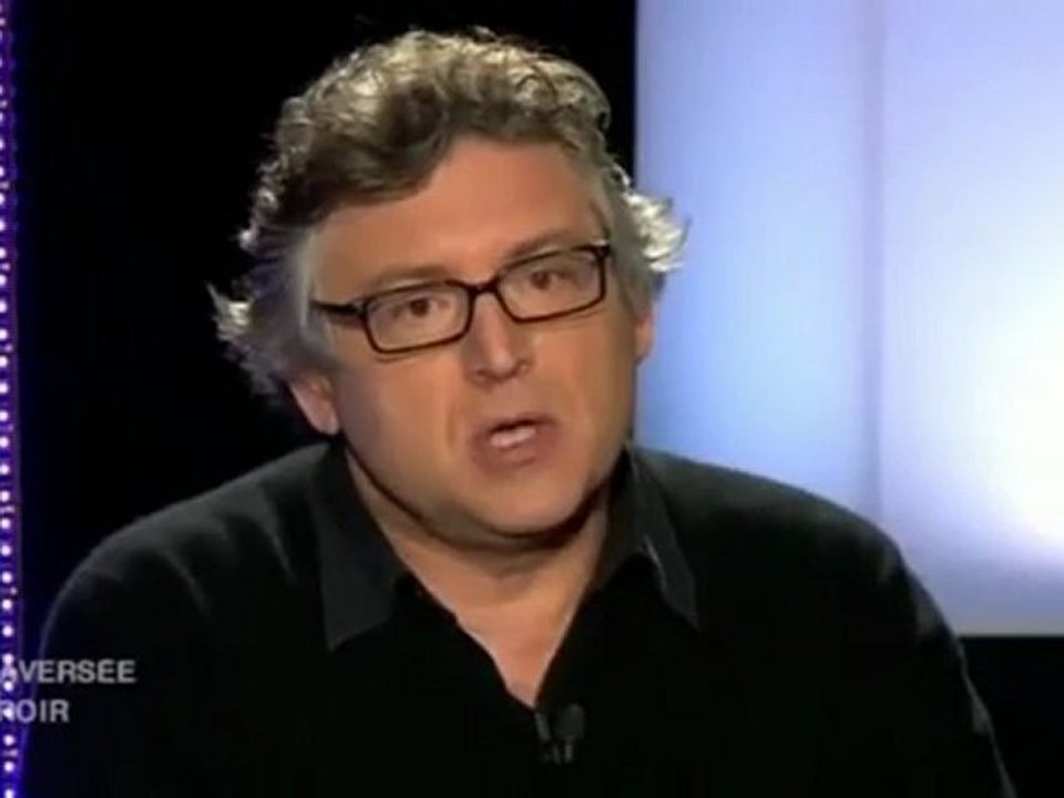 Michel Onfray traverse le miroir -