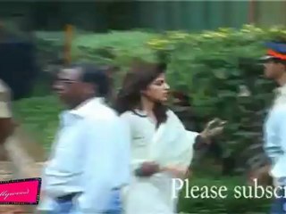 SRK Broke down in Tears